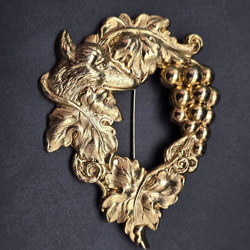 Art Nouveau Wolf Fox Brooch Gold Tone Grape Leaves Vintage Costume Jewelry